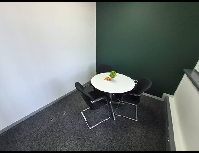 93M² OFFICE TO LET IN SANDTON CENTRAL
